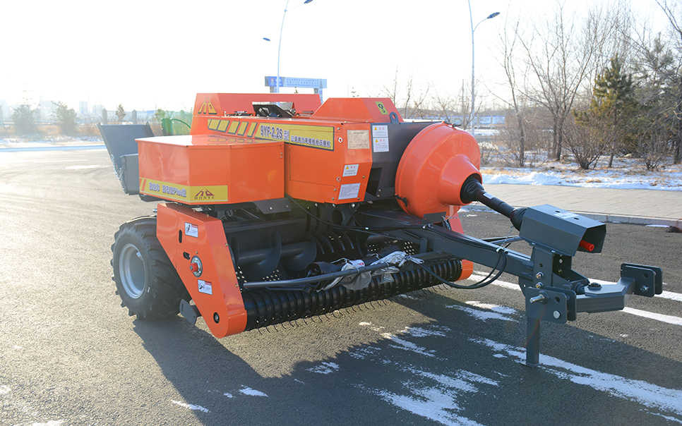 標(biāo)題：9YF-2.2S三道繩方草捆撿拾壓捆機(jī)
瀏覽次數(shù)：203
發(fā)表時(shí)間：2023-12-12