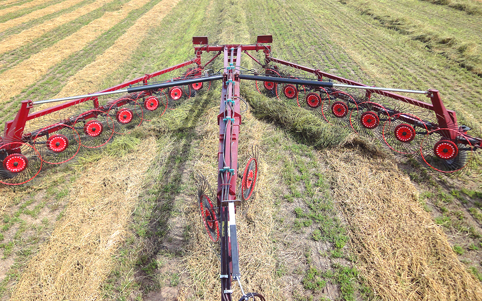 標(biāo)題：9LQZ-8.5牽引折疊式指盤摟草機(jī)
瀏覽次數(shù)：45
發(fā)表時間：2023-12-12