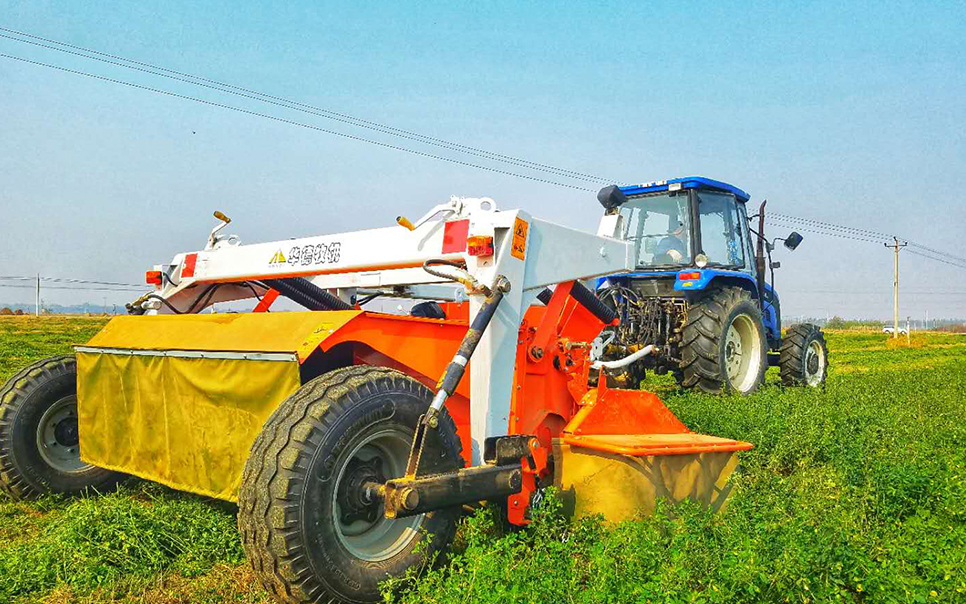 標(biāo)題：9GBXQ-3.0型旋轉(zhuǎn)式切割壓扁機(jī)
瀏覽次數(shù)：124
發(fā)表時(shí)間：2023-12-12