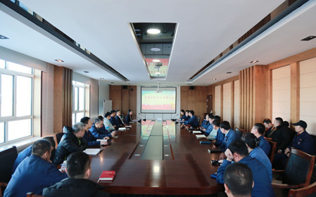 標題：華德牧草公司召開干部大會
瀏覽次數(shù)：1842
發(fā)表時間：2025-01-03