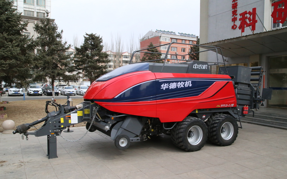 標(biāo)題：9YFLD-2.2型六道繩大方捆撿拾壓捆機(jī)
瀏覽次數(shù)：344
發(fā)表時(shí)間：2023-12-12